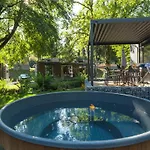 Sauwer With Hot Tub - 6 Guests *