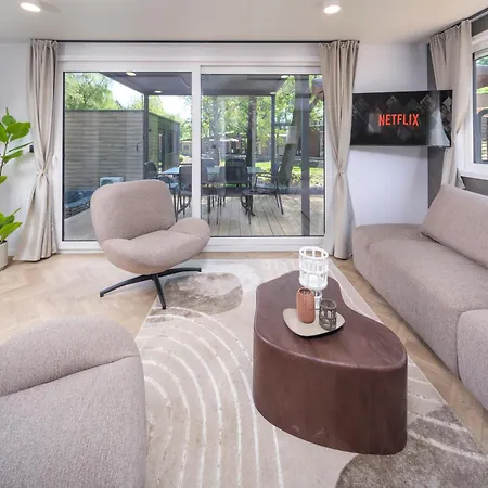 Sauwer With Hot Tub - 6 Guests 別荘