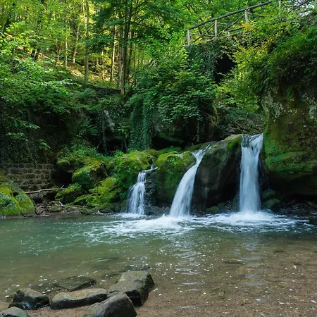 別荘 Sauwer With Hot Tub - 6 Guests Tandel