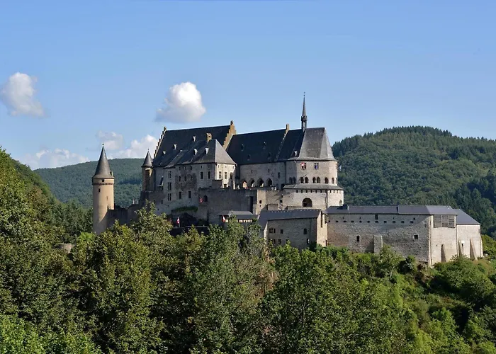 Sauwer With Hot Tub - 6 Guests بيت للعطل Tandel